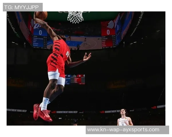 雷霆与开拓者激战四月之夜NBA季后赛精彩回顾与分析