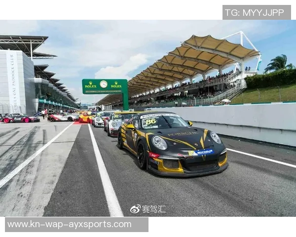 飓风队与拉努斯激战正酣双方争夺胜利的精彩瞬间回顾